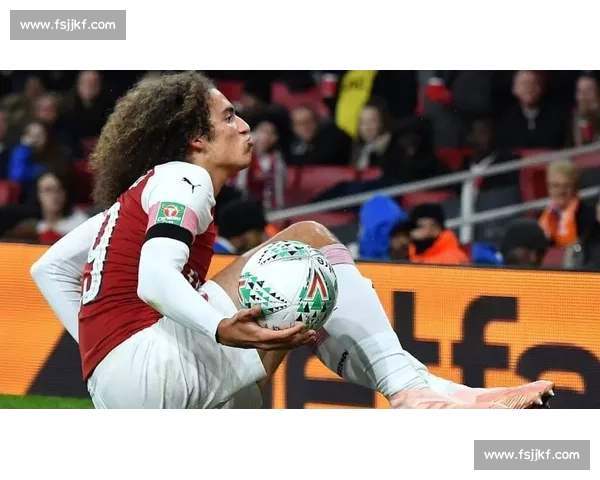 全球足球联赛格局演变与竞技商业文化深度观察新时代发展趋势解析